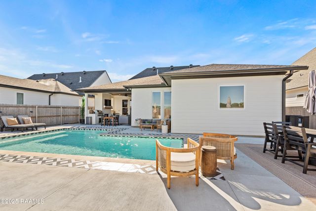 300 Alexander Palm Avenue, Youngsville, LA 70592