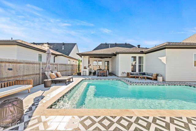 300 Alexander Palm Avenue, Youngsville, LA 70592