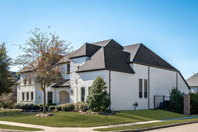 1333 Thornwood Drive, Murphy, TX 75094