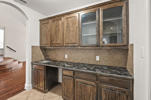 1333 Thornwood Drive, Murphy, TX 75094