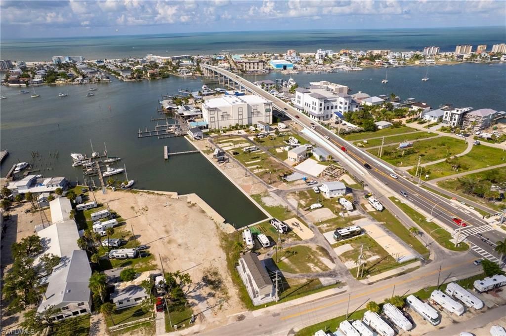 19281- 47 San Carlos BLVD, FORT MYERS BEACH, FL 33931 — exterior