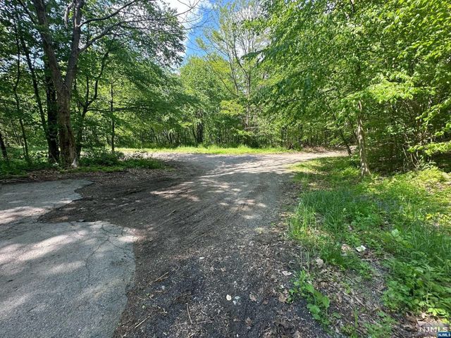 0 Gladstone Road, West Milford, NJ 07421