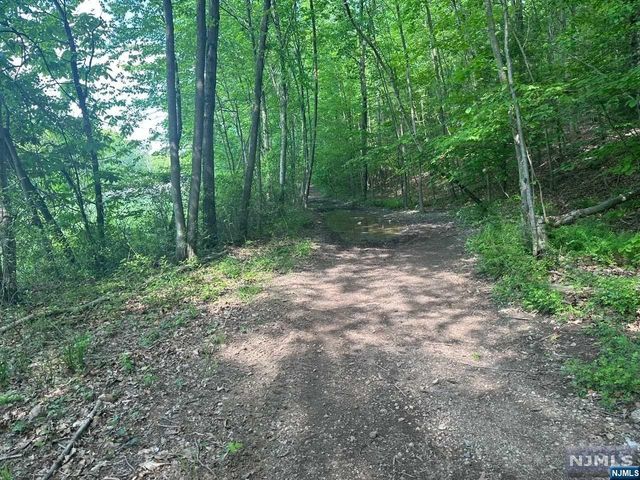 0 Gladstone Road, West Milford, NJ 07421