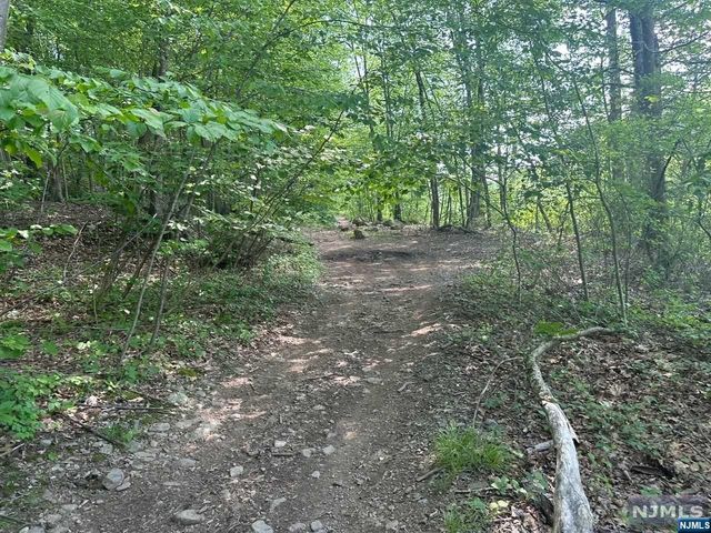 0 Gladstone Road, West Milford, NJ 07421