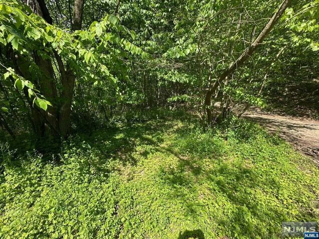 0 Gladstone Road, West Milford, NJ 07421