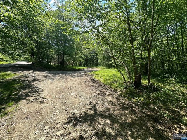 0 Gladstone Road, West Milford, NJ 07421