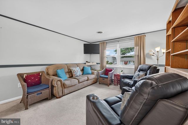 214 GLADE BLVD, Walkersville, MD 21793