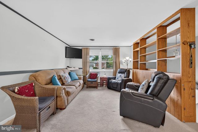 214 GLADE BLVD, Walkersville, MD 21793