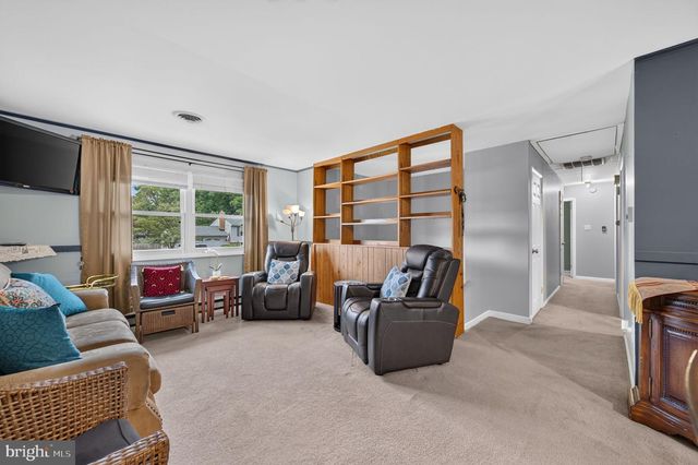 214 GLADE BLVD, Walkersville, MD 21793