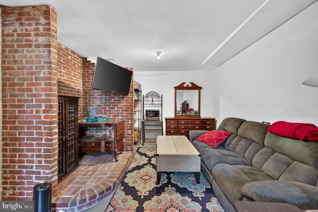 214 GLADE BLVD, Walkersville, MD 21793