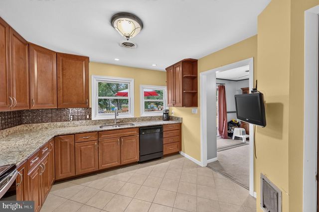 214 GLADE BLVD, Walkersville, MD 21793