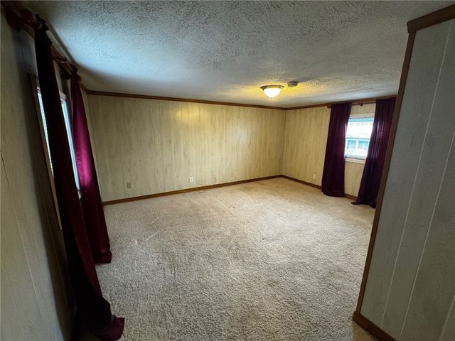 58 E Wine St, Uniontown, PA 15401