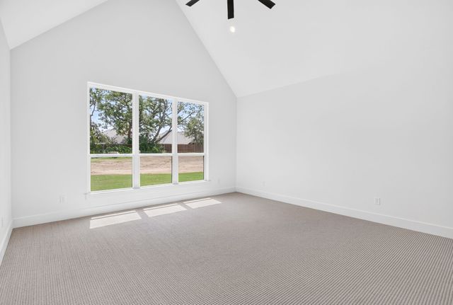126 Champions Way, Azle, TX 76020