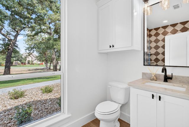 126 Champions Way, Azle, TX 76020