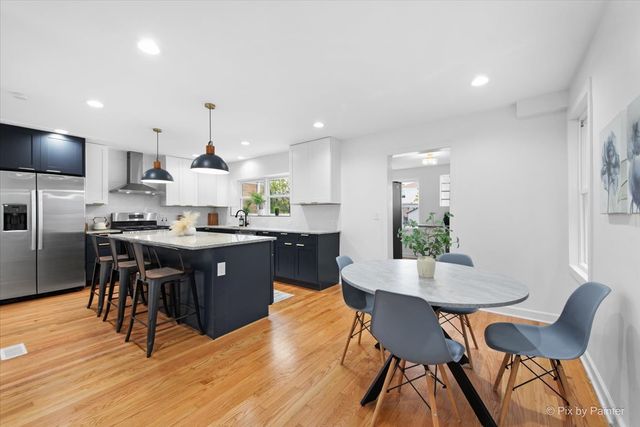 6322 N Monticello Avenue, Chicago, IL 60659