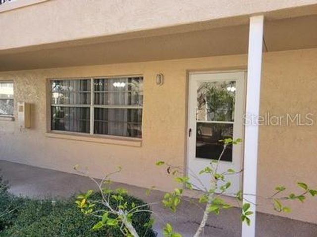 10038 62ND TERRACE N 11, St Petersburg, FL 33708