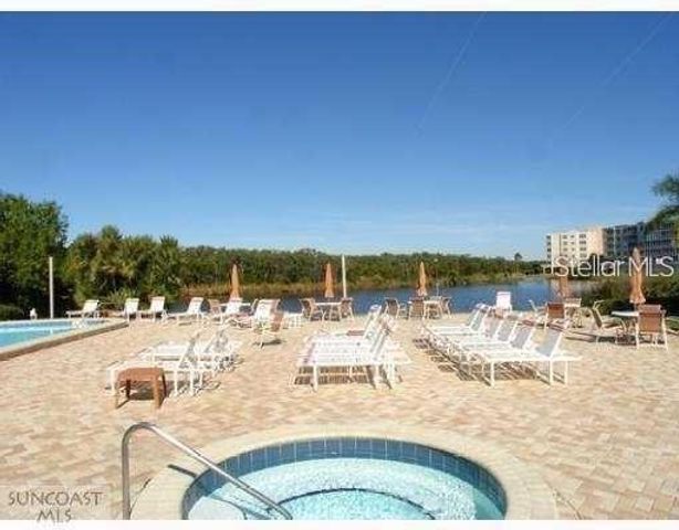 10038 62ND TERRACE N 11, St Petersburg, FL 33708