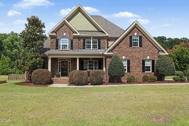 607 Far Post Drive, Fuquay Varina, NC 27526