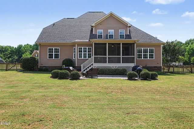 607 Far Post Drive, Fuquay Varina, NC 27526