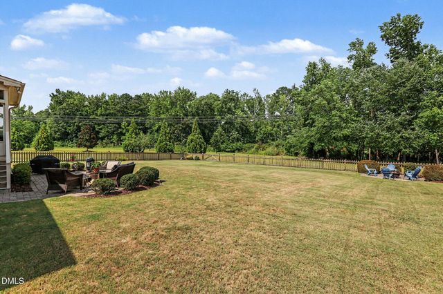 607 Far Post Drive, Fuquay Varina, NC 27526