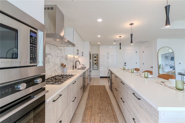 333 S New River Dr E 1410, Fort Lauderdale, FL 33301