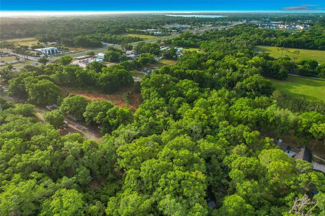 1215 DUFF ROAD, Lakeland, FL 33810