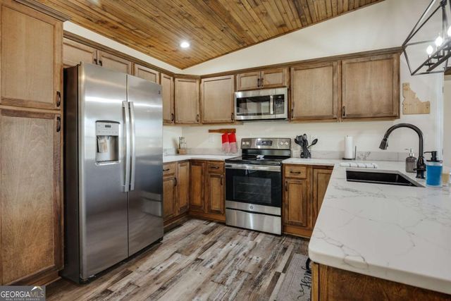 58 TeePee Lane, Lavonia, GA 30553