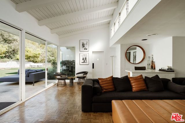 248 N Glenroy Avenue, Los Angeles, CA 90049