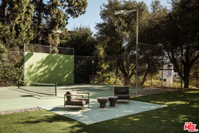 248 N Glenroy Avenue, Los Angeles, CA 90049