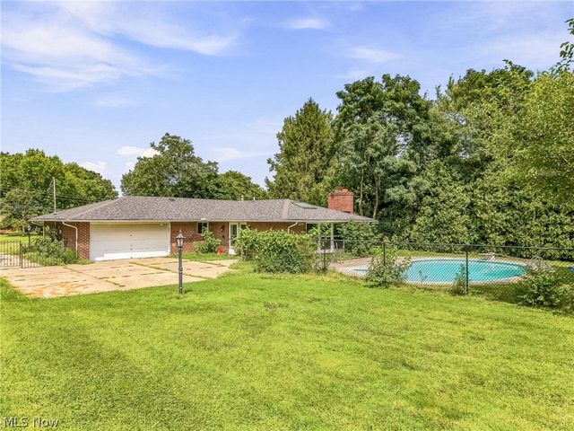 1428 Laurel Drive, Macedonia, OH 44056