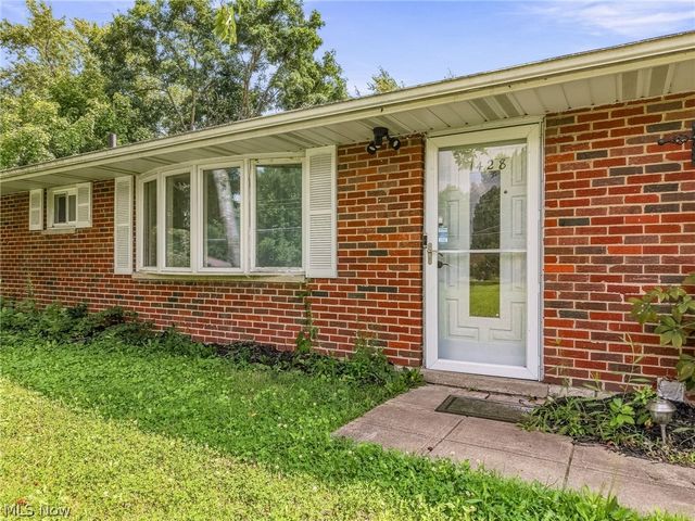 1428 Laurel Drive, Macedonia, OH 44056