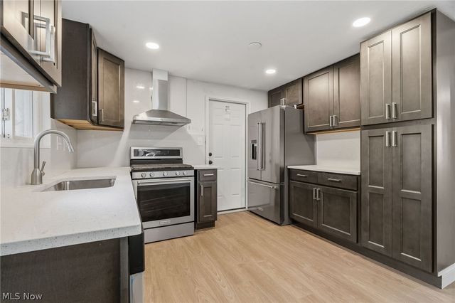 1428 Laurel Drive, Macedonia, OH 44056