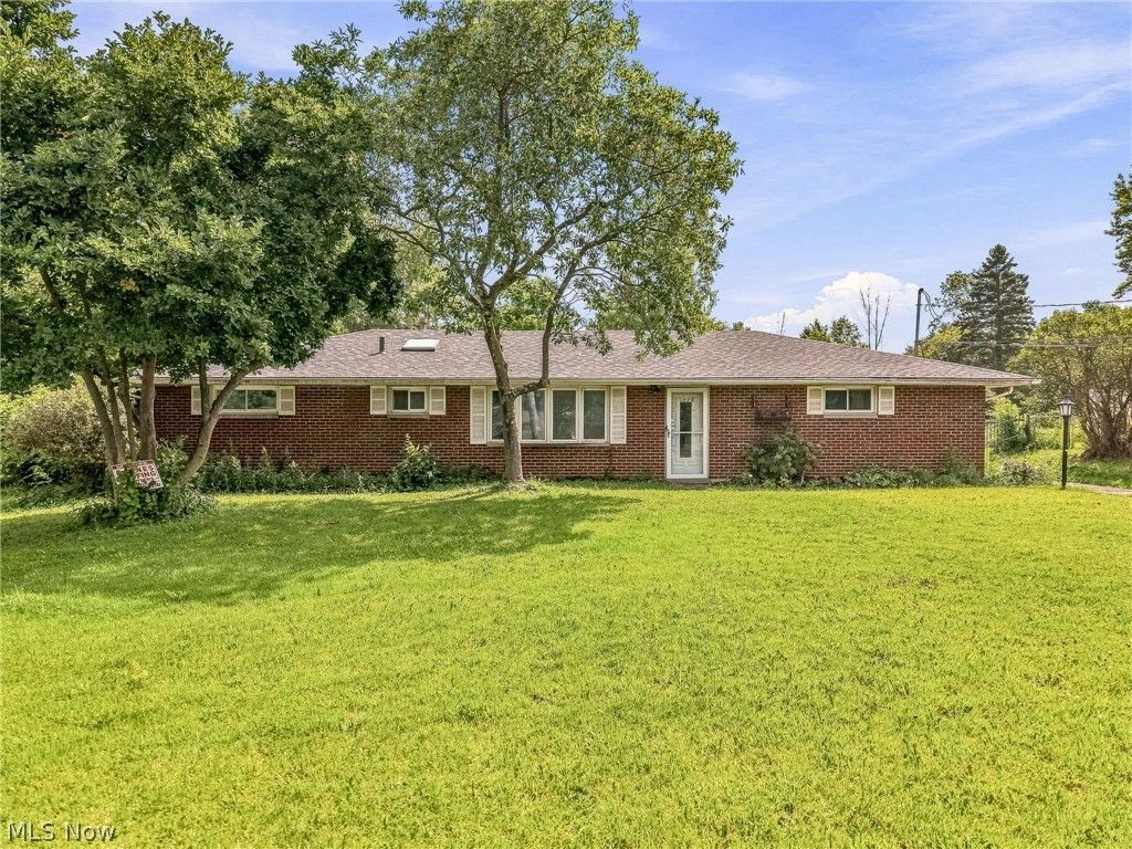 1428 Laurel Drive, Macedonia, OH 44056