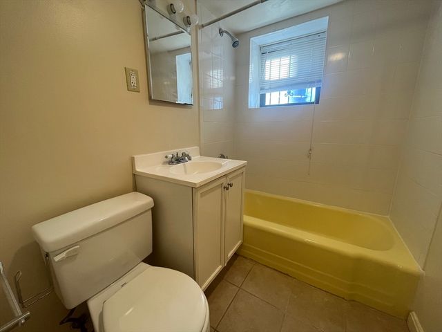 1246 Commonwealth Ave 15, Boston, MA 02134