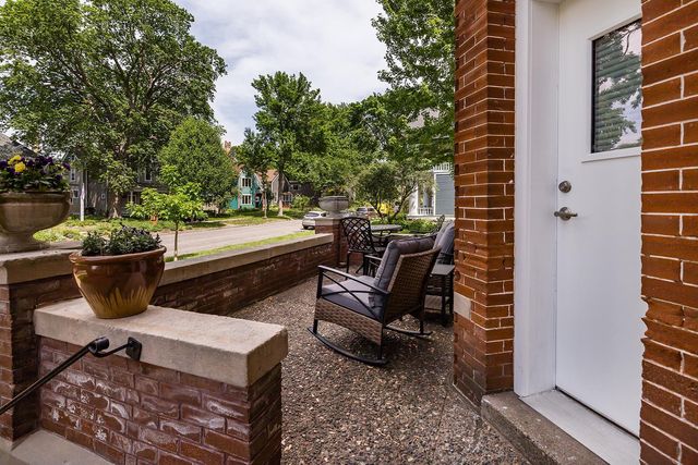 528 Ashland Avenue 2, Saint Paul, MN 55102