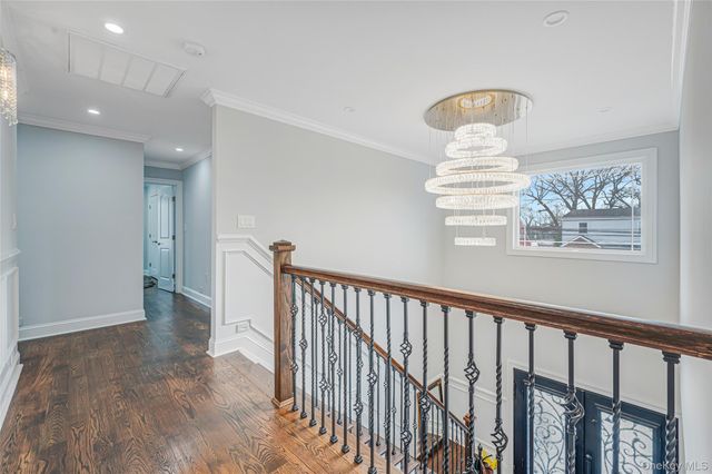 630 Wall St, West Hempstead, NY 11552