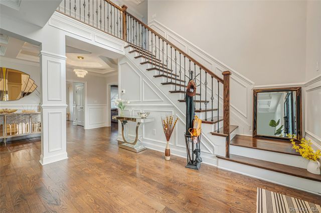 630 Wall St, West Hempstead, NY 11552