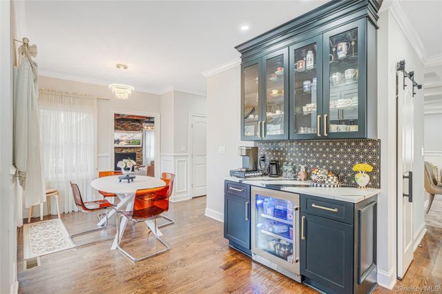 630 Wall St, West Hempstead, NY 11552