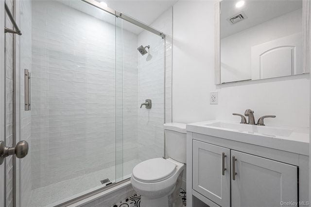 630 Wall St, West Hempstead, NY 11552