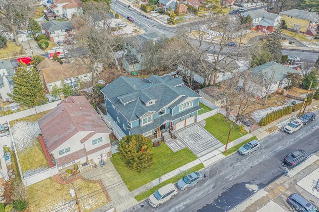 630 Wall St, West Hempstead, NY 11552