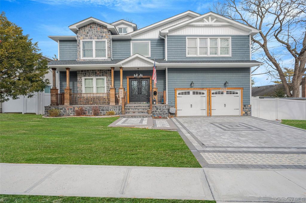 630 Wall St, West Hempstead, NY 11552