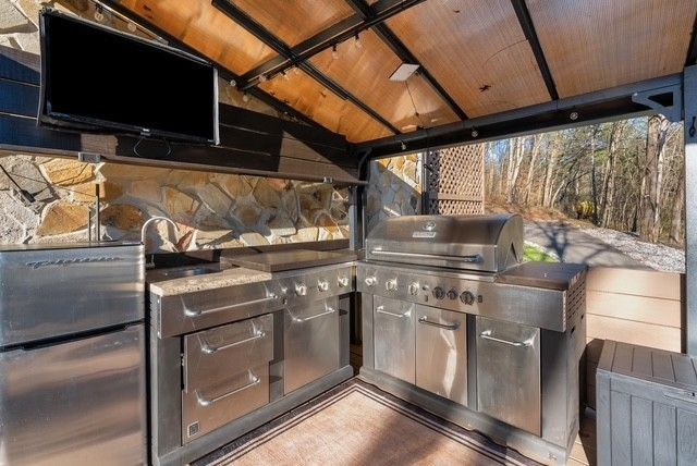 1956 Vanzant Bend Rd, Belvidere, TN 37306