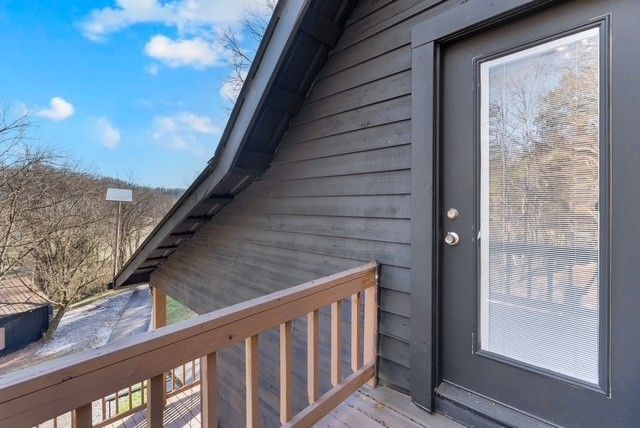 1956 Vanzant Bend Rd, Belvidere, TN 37306