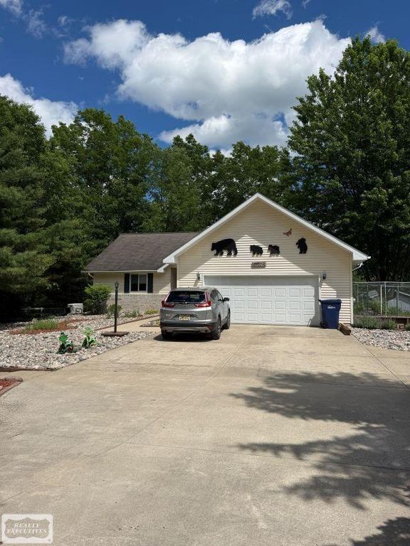 6651 Tamarack, Freeman Twp, MI 48632