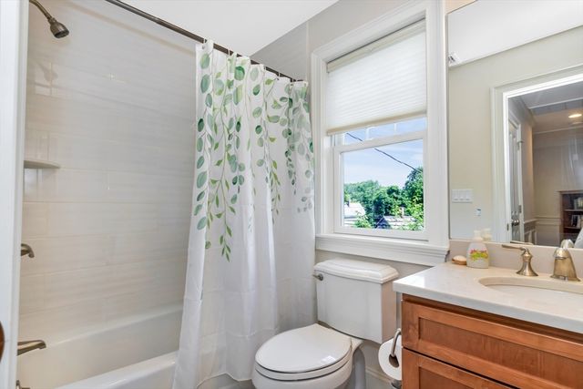 68 Woburn Street 68, Lexington, MA 02420