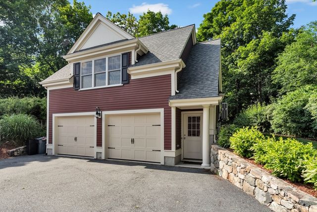 68 Woburn Street 68, Lexington, MA 02420