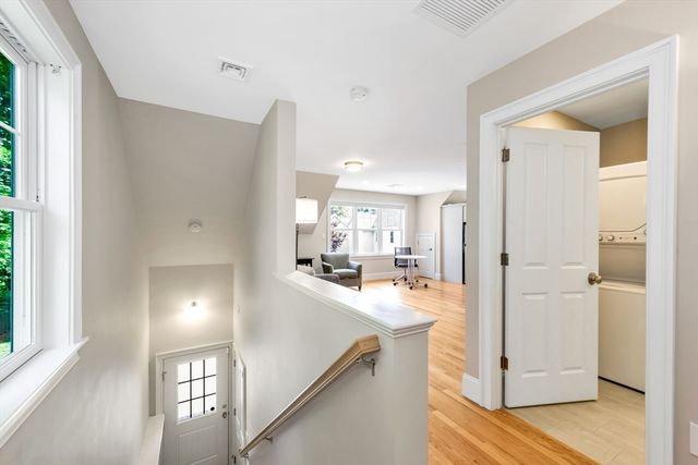 68 Woburn Street 68, Lexington, MA 02420