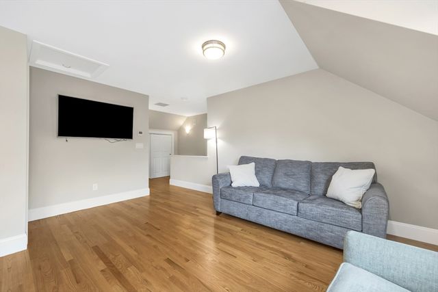 68 Woburn Street 68, Lexington, MA 02420