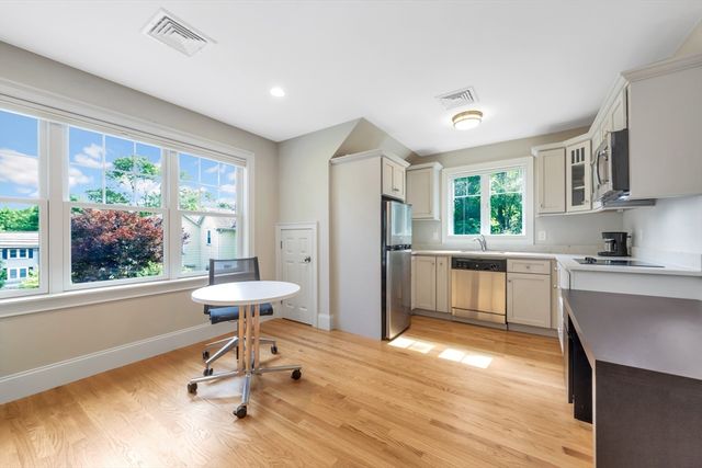 68 Woburn Street 68, Lexington, MA 02420
