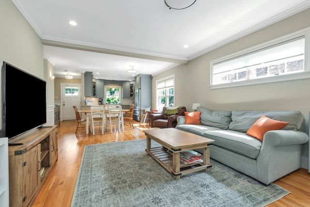 68 Woburn Street 68, Lexington, MA 02420